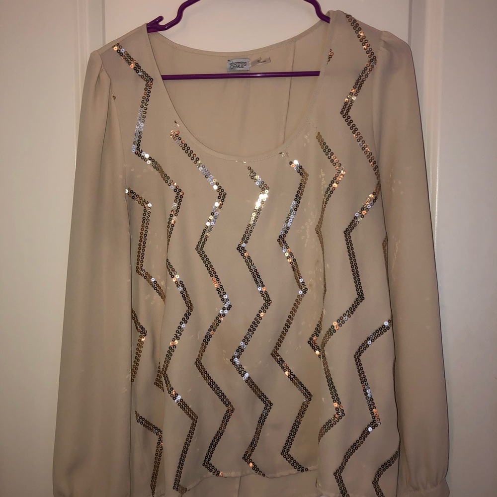 Cute good quality long sleeve shirt